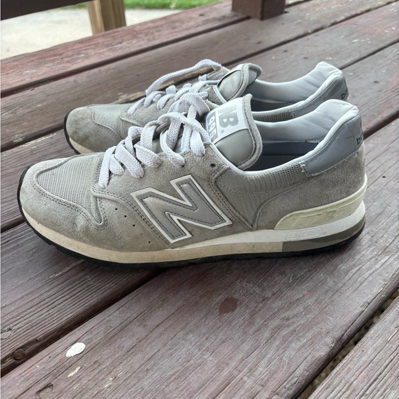 New Balance Other - New Balance 995 Men's Gray and White Sneakers